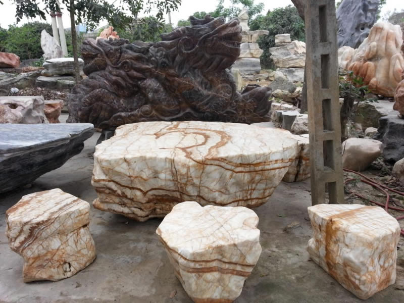 Điêu khắc tạc Bàn ghế đá non bộ tại TP Vinh Nghệ An