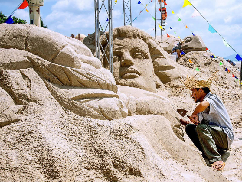 Điêu khắc đắp tượng cát tại TP Vinh Cửa Lò Nghệ An Hà Tĩnh